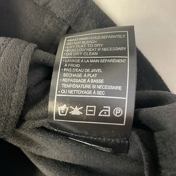 NWT BB Dakota Black Faux Suede Mini Skirt Size 4 - Picture 5 of 7